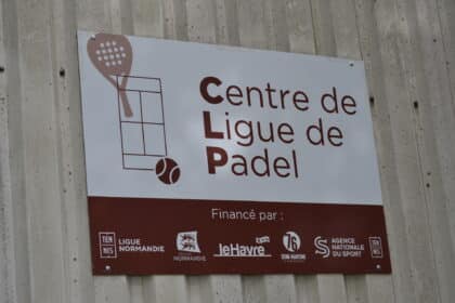 Plaque entrée centre ligue padel le havre